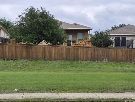 27523 Lasso Bend San Antonio TX 78260