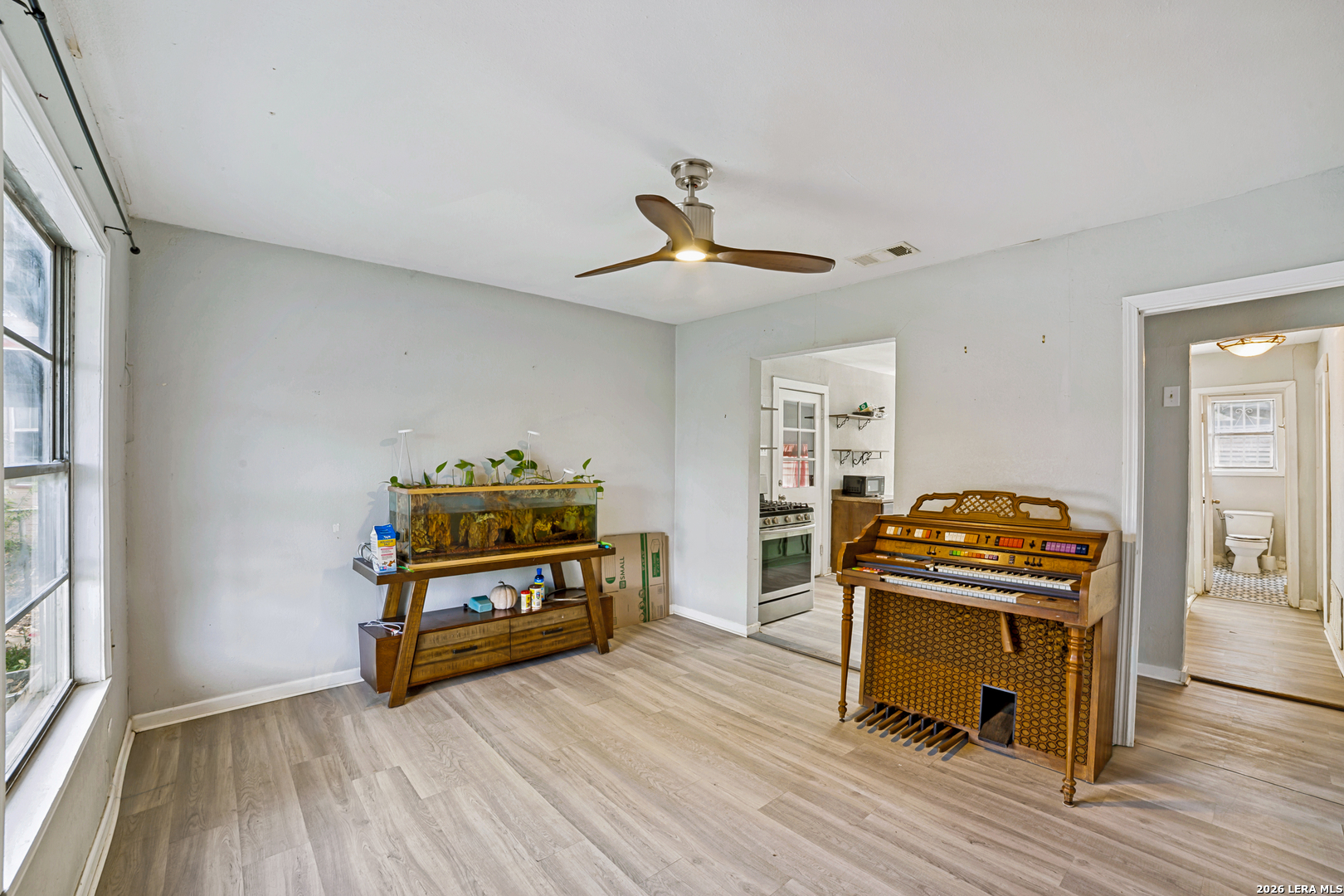 242 Rosabell San Antonio TX 78228
