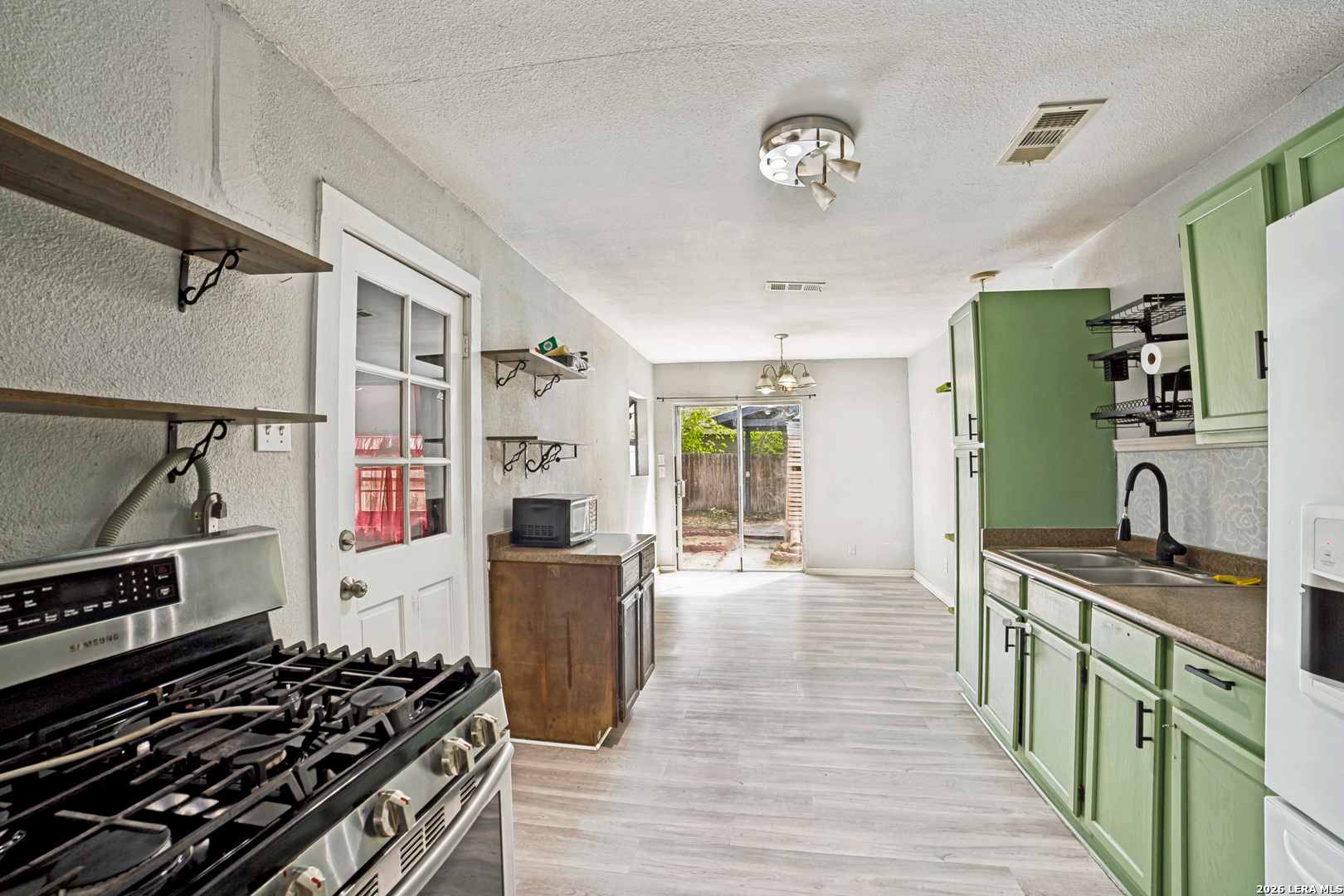 242 Rosabell San Antonio TX 78228