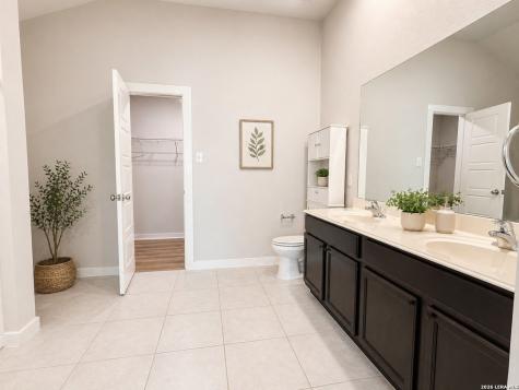 10747 Francisco Way Converse TX 78109