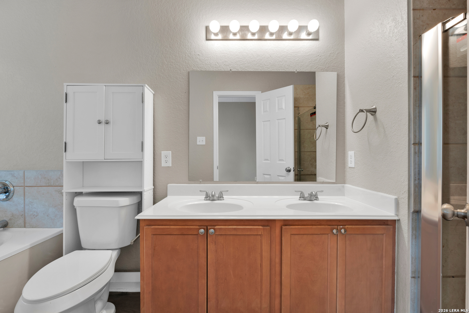 1714 Coxwold San Antonio TX 78245