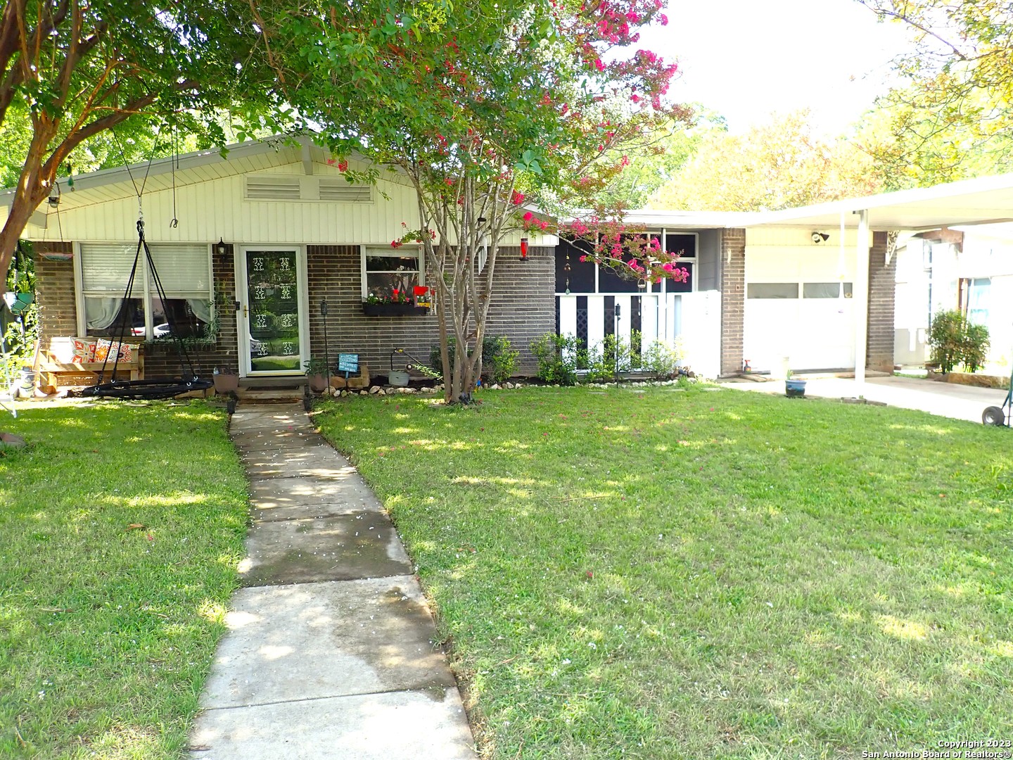 4242 Waikiki Drive San Antonio TX 78218