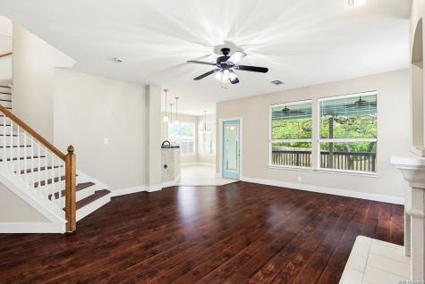 422 Pease Hollow San Antonio TX 78258