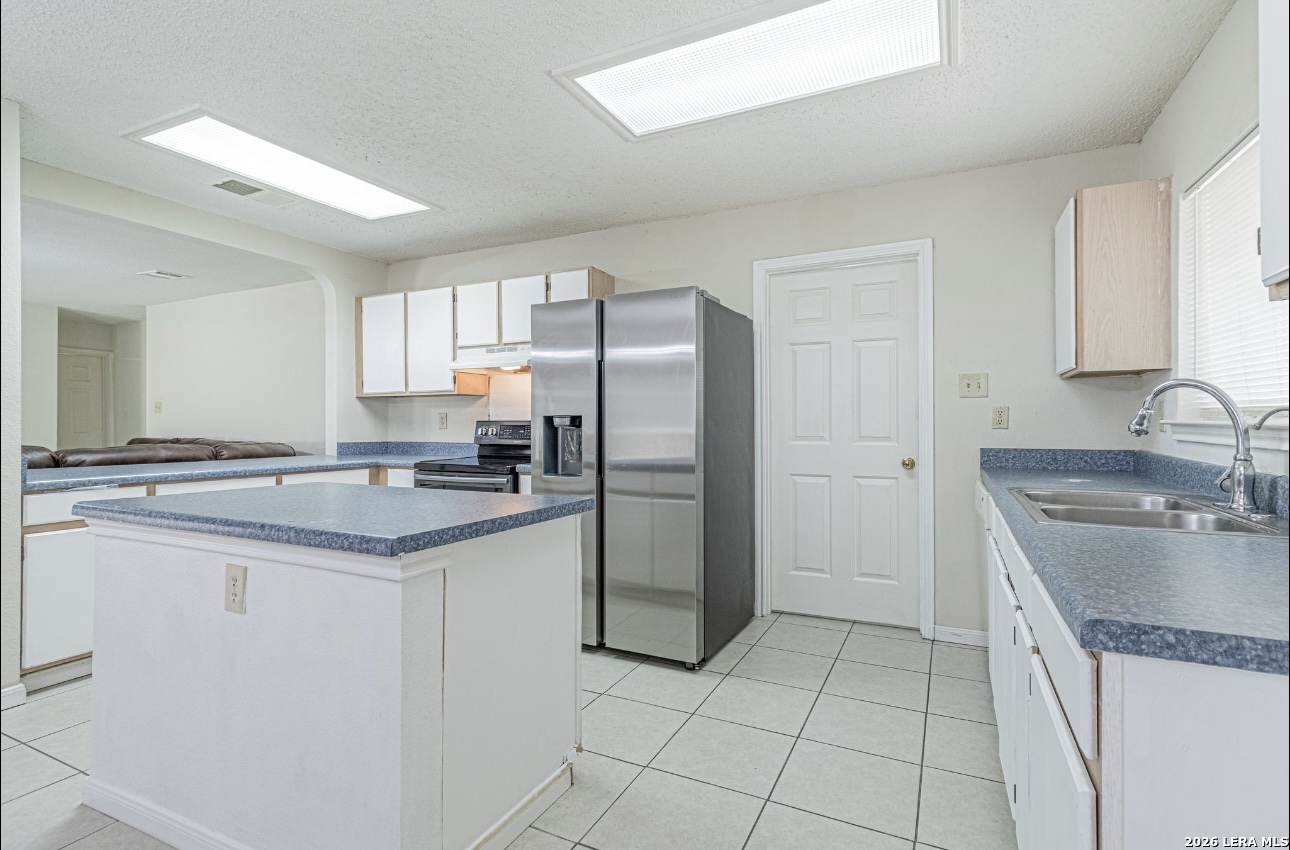 8050 Chestnut Cape Converse TX 78109