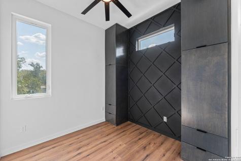 108 Vine Street San Antonio TX 78210