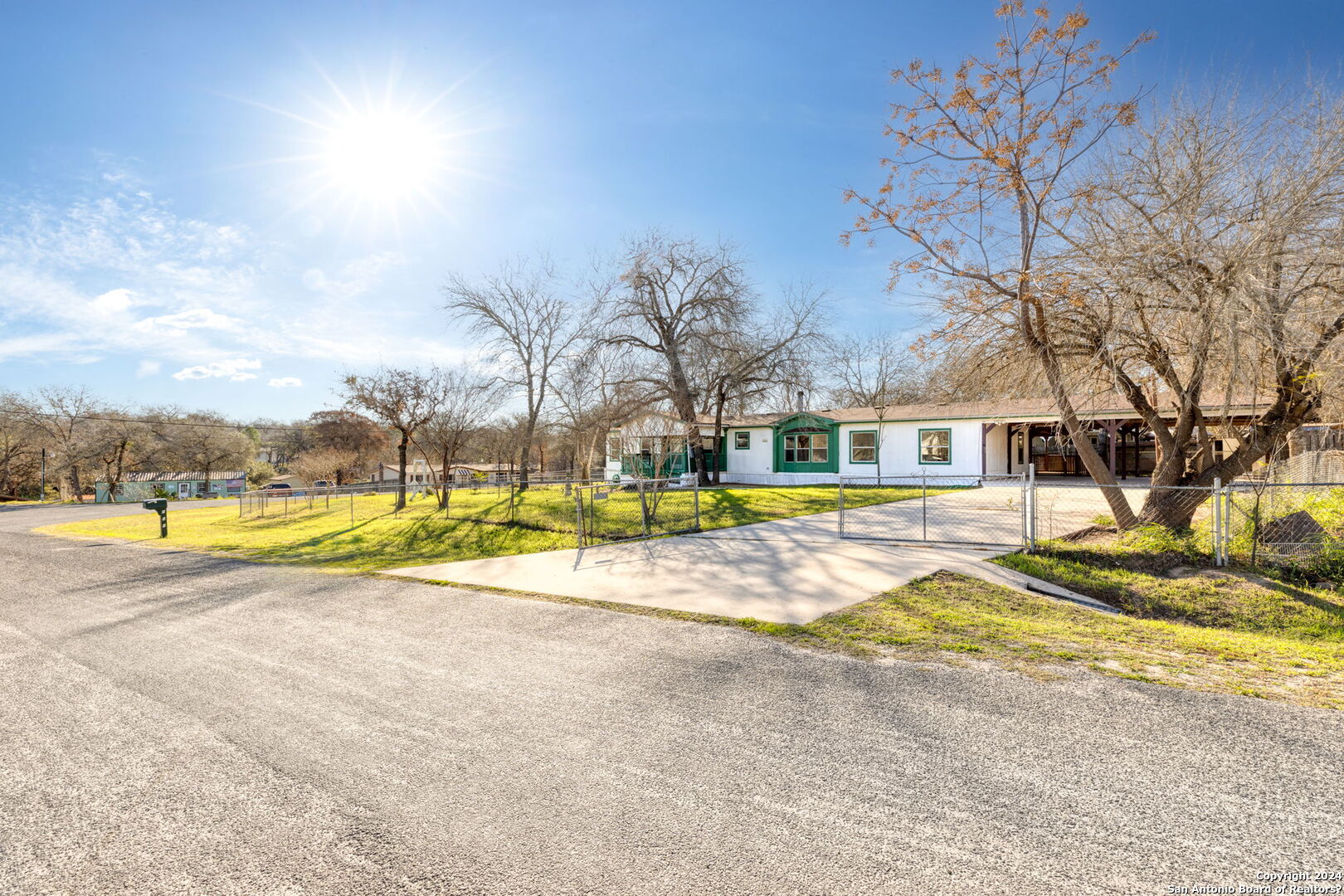 22815 Reliant Drive Elmendorf TX 78112