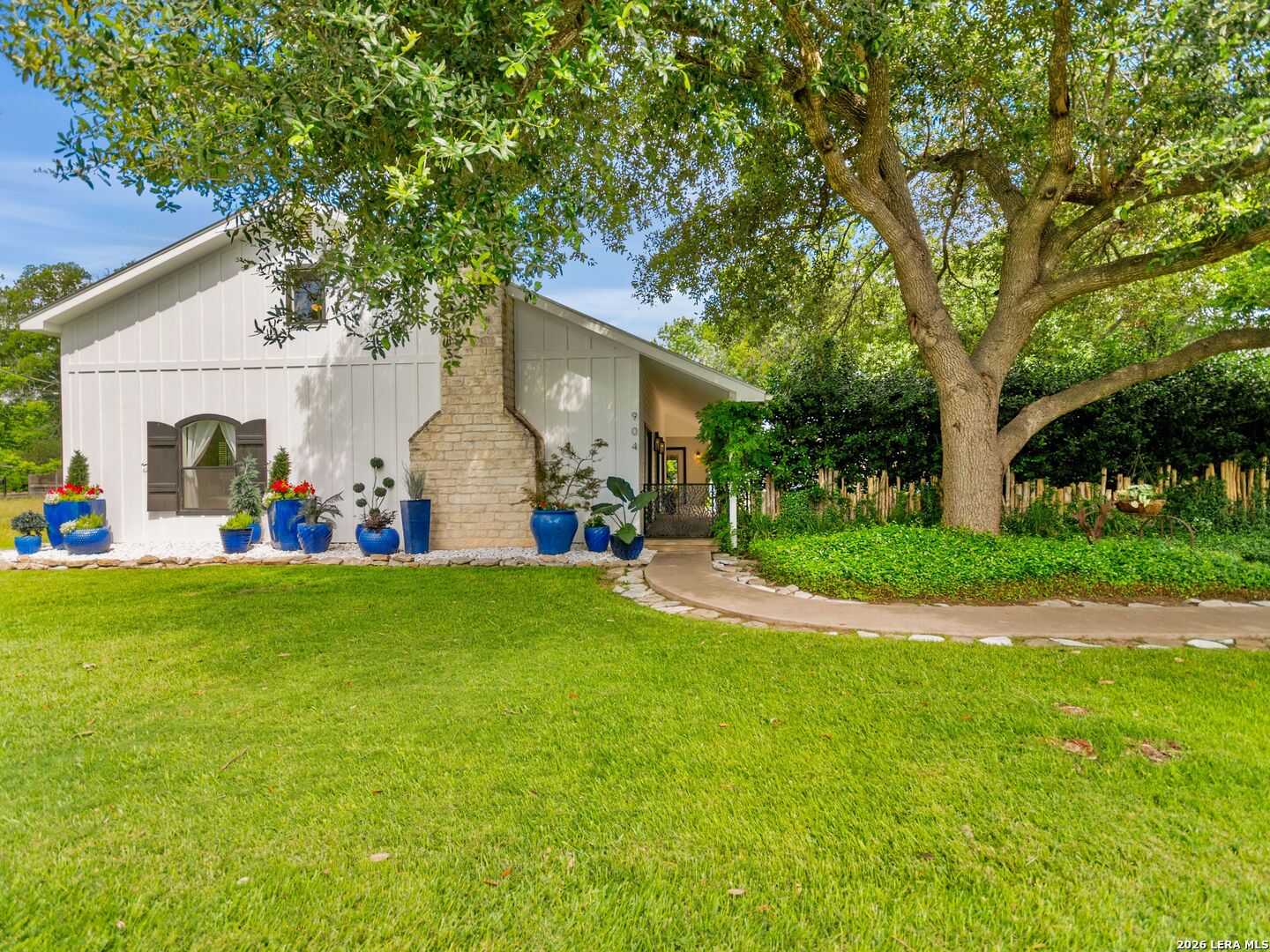 904 N Lincoln Street Fredericksburg TX 78624