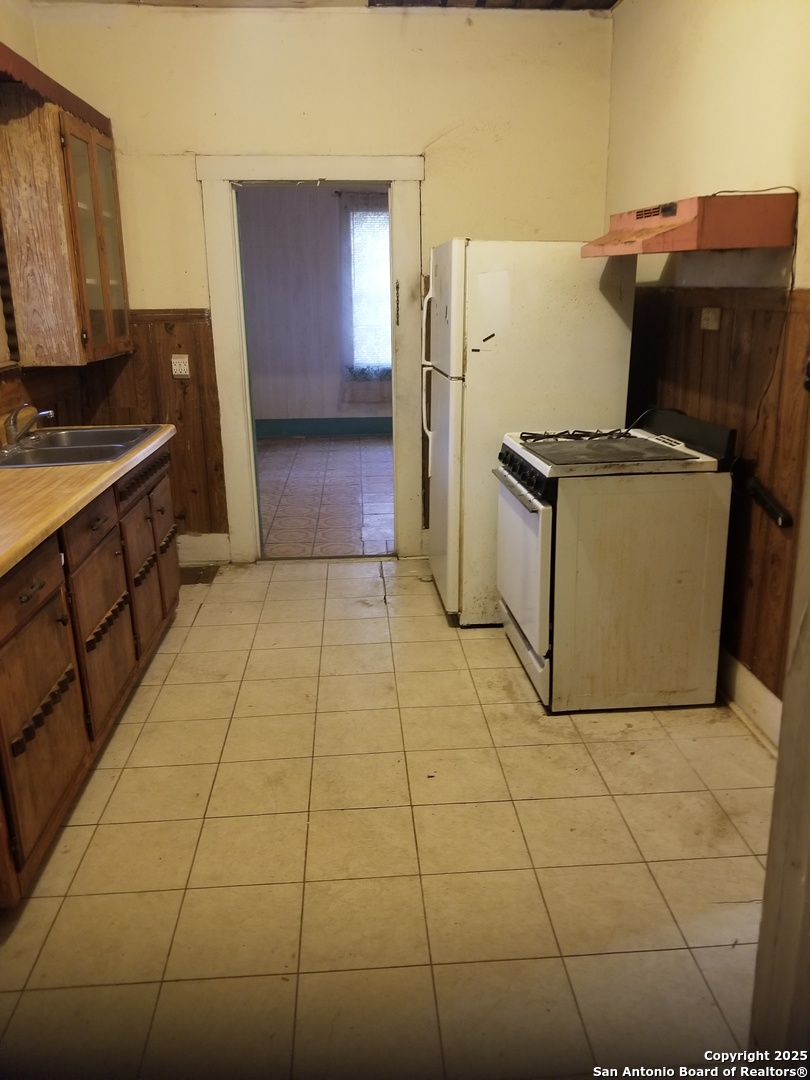 1709 Delgado San Antonio TX 78207