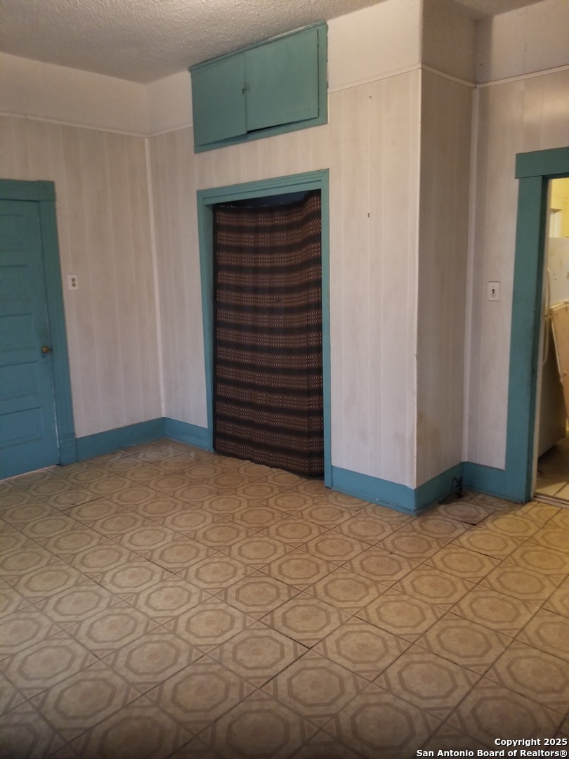 1709 Delgado San Antonio TX 78207