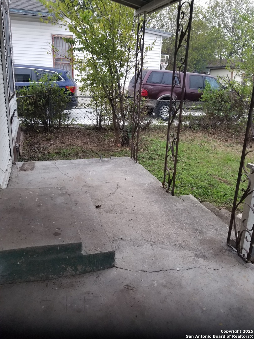 1709 Delgado San Antonio TX 78207