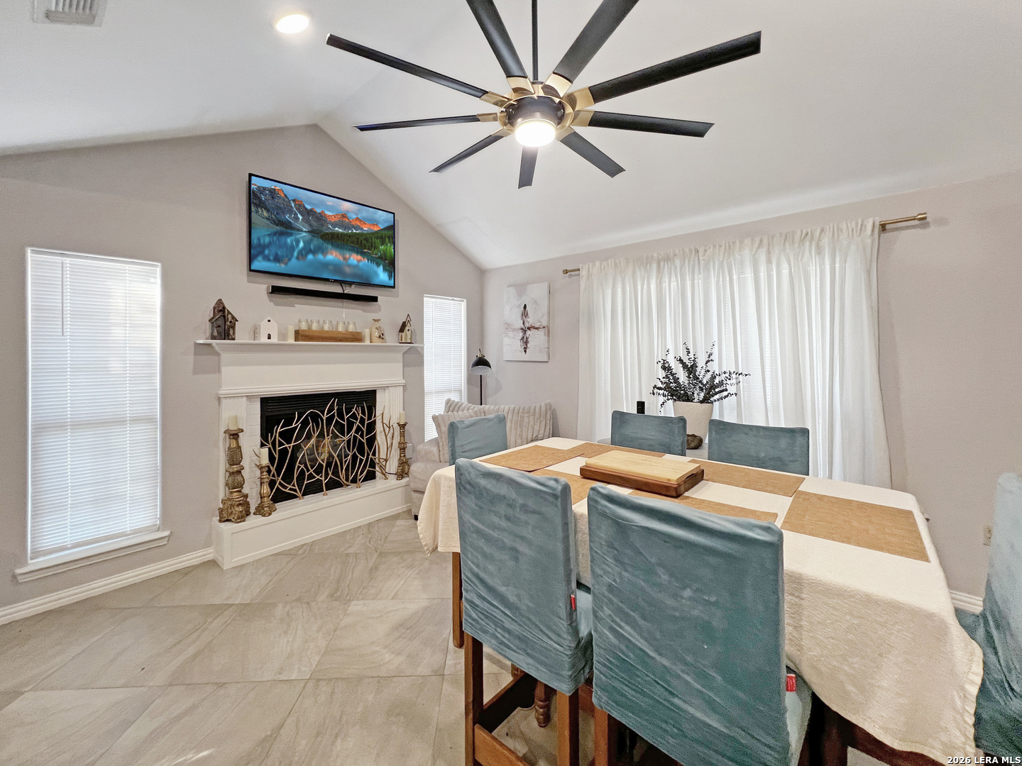 1103 Hidalgo Street Crystal City TX 78839