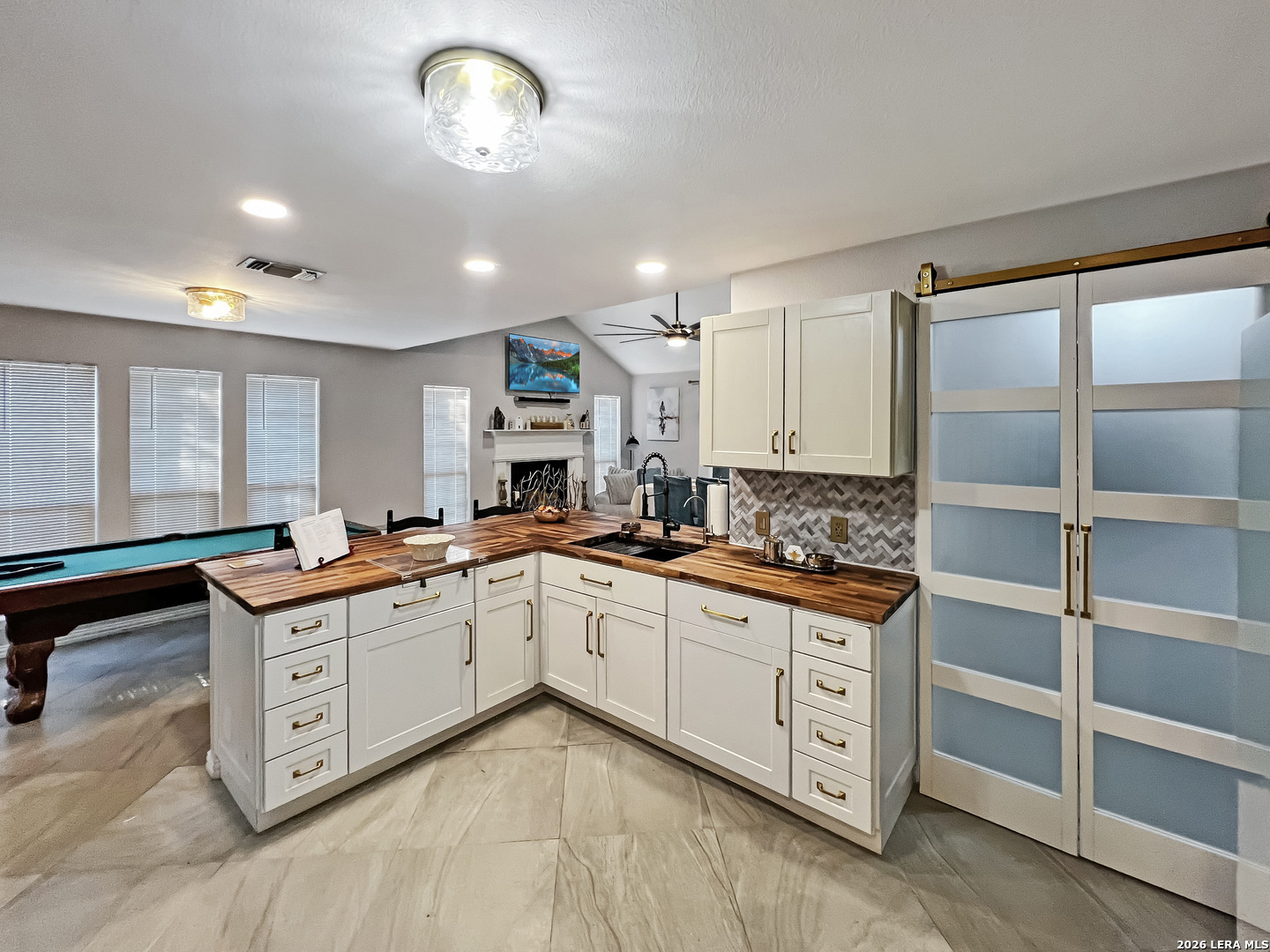 1103 Hidalgo Street Crystal City TX 78839
