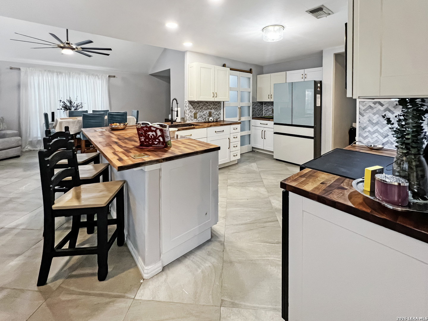 1103 Hidalgo Street Crystal City TX 78839