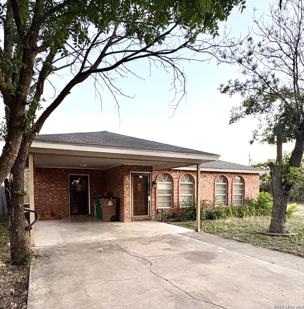 413 W Avenue X San Angelo TX 76903