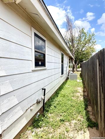 413 W Avenue X San Angelo TX 76903