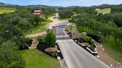 340 W Starview Cove Blanco TX 78606
