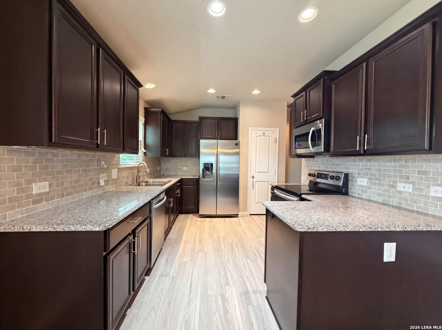 789 Wolfeton Way New Braunfels TX 78130