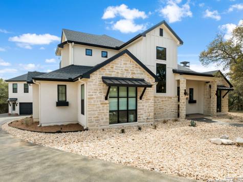 8030 Colonial Woods Boerne TX 78015