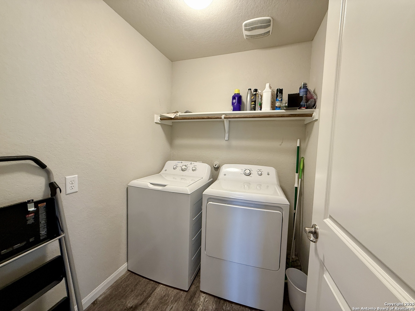 807 Blue Landing San Antonio TX 78221