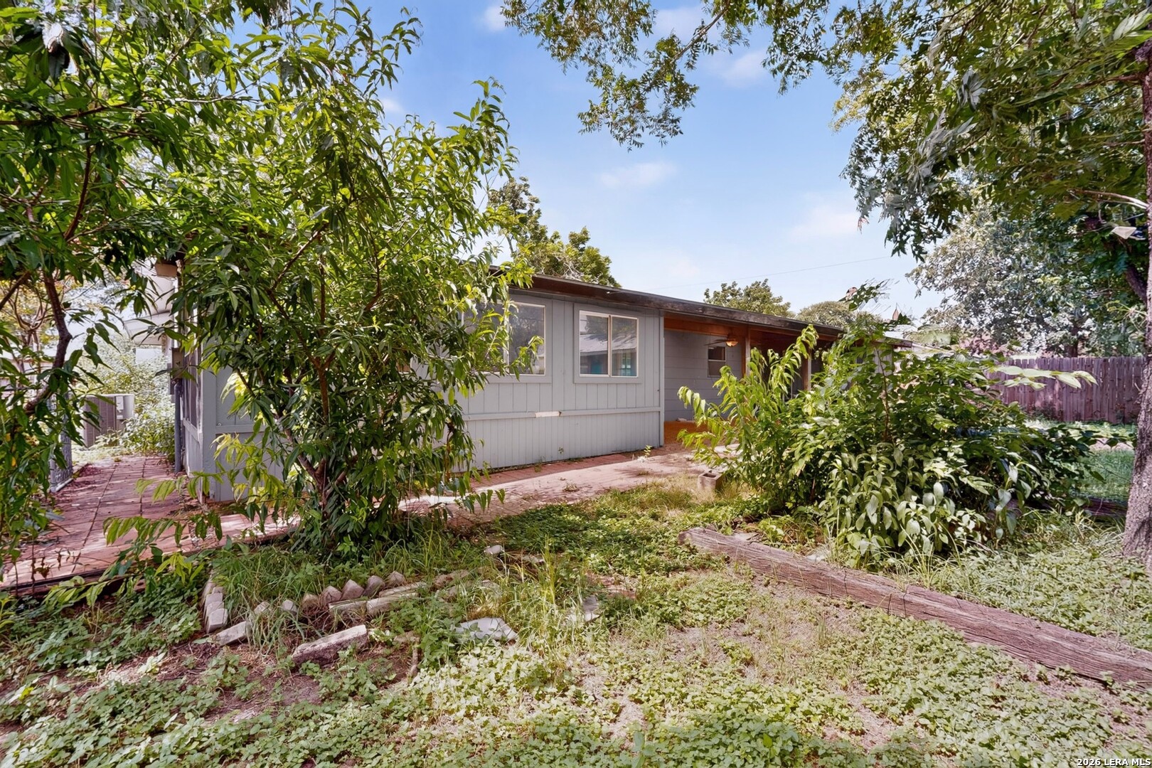5215 Village Row San Antonio TX 78218