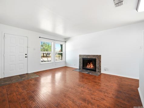 9410 Valley Bend San Antonio TX 78250