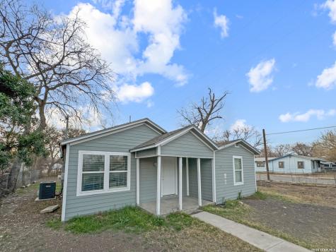 1003 S San Joaquin San Antonio TX 78237