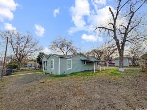 1003 S San Joaquin San Antonio TX 78237