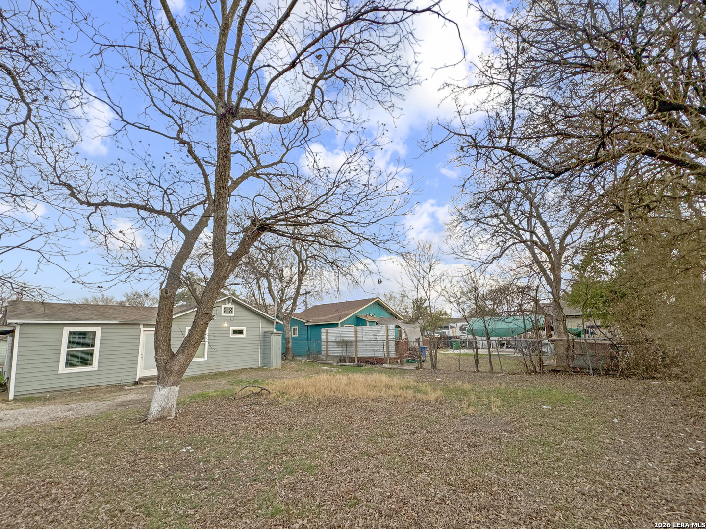 1003 S San Joaquin San Antonio TX 78237