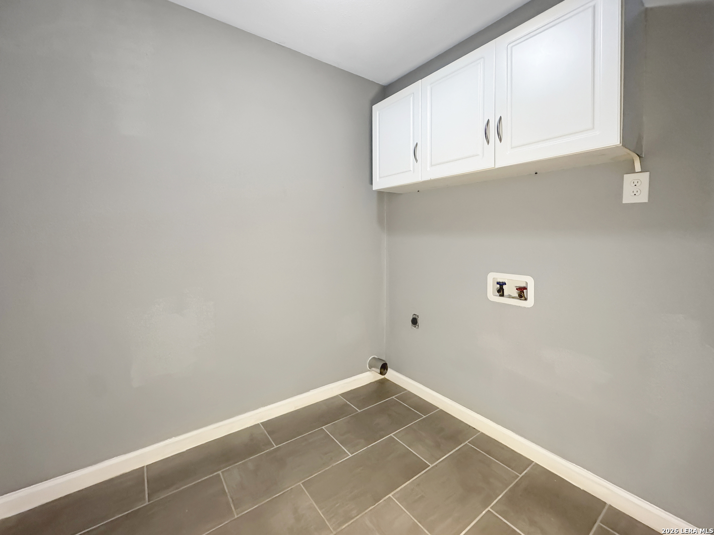 1003 S San Joaquin San Antonio TX 78237