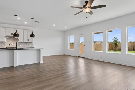 12102 Vista Flats Live Oak TX 78233