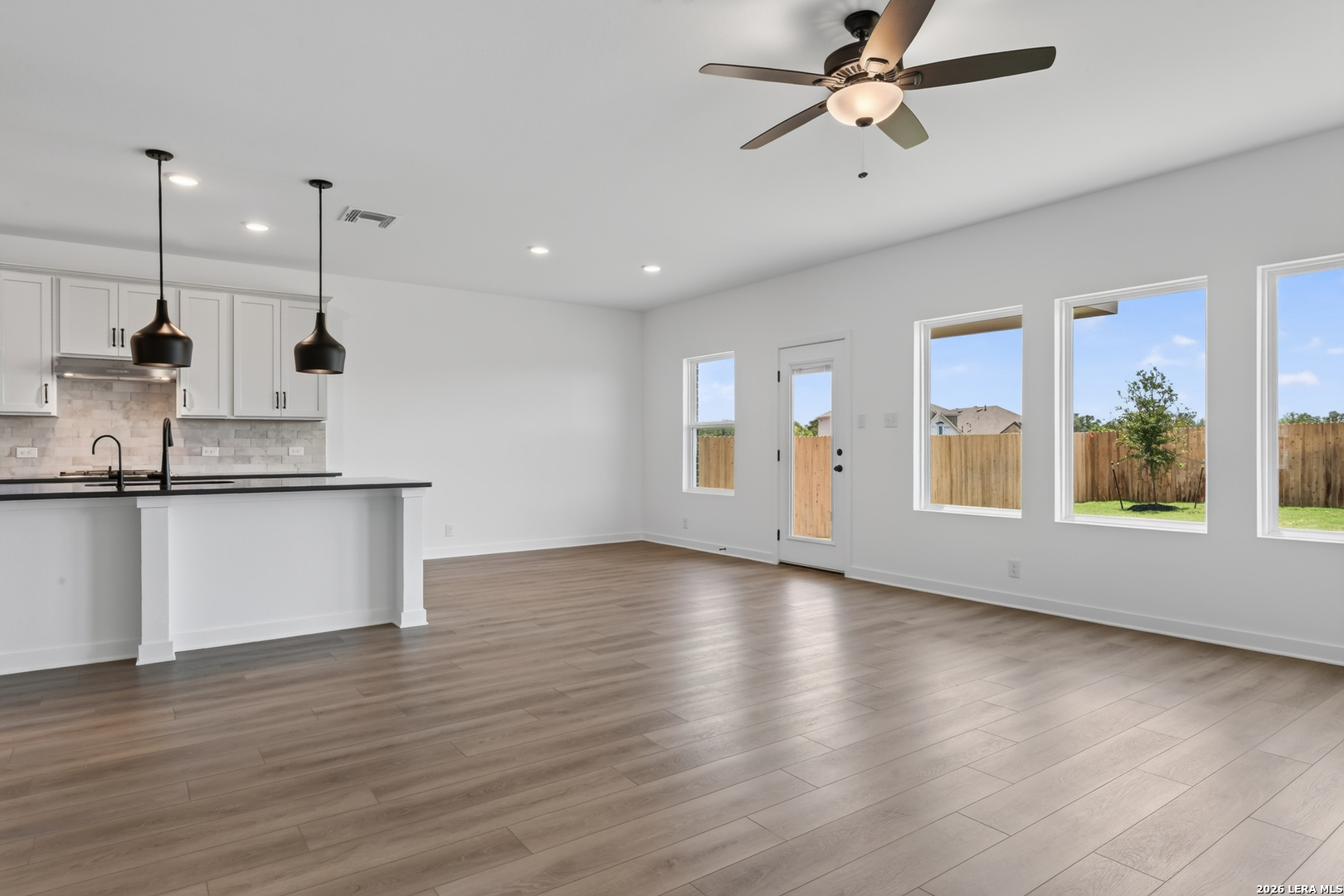 12102 Vista Flats Live Oak TX 78233