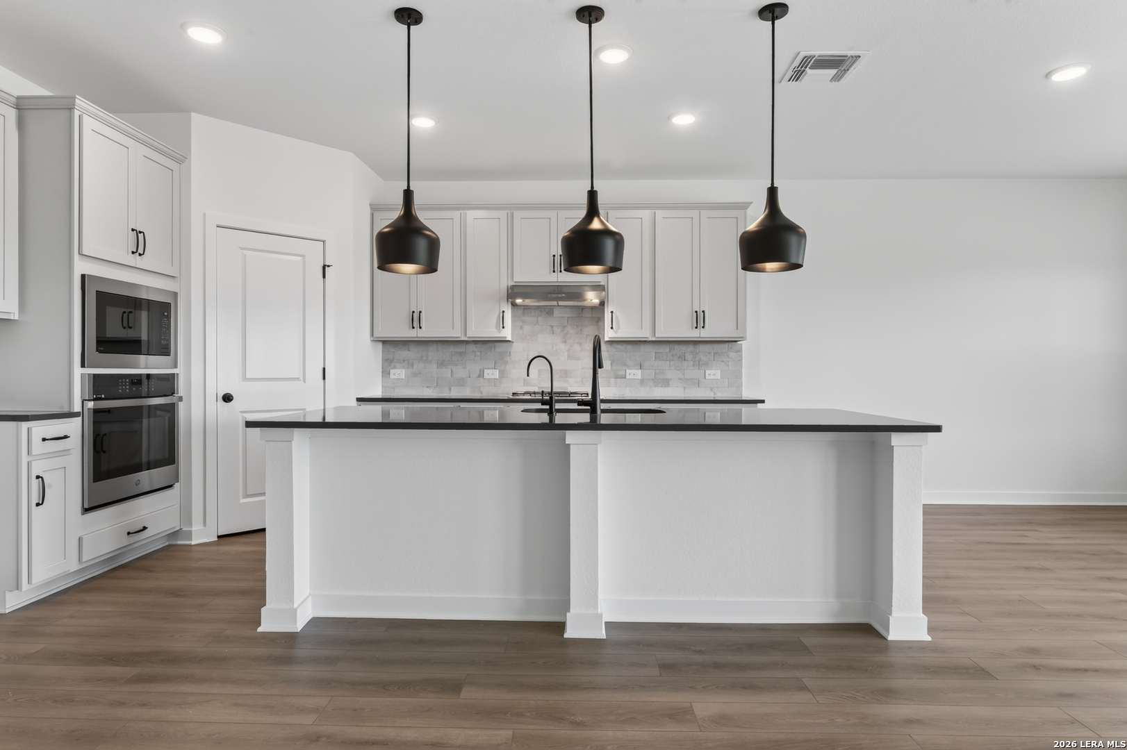 12102 Vista Flats Live Oak TX 78233