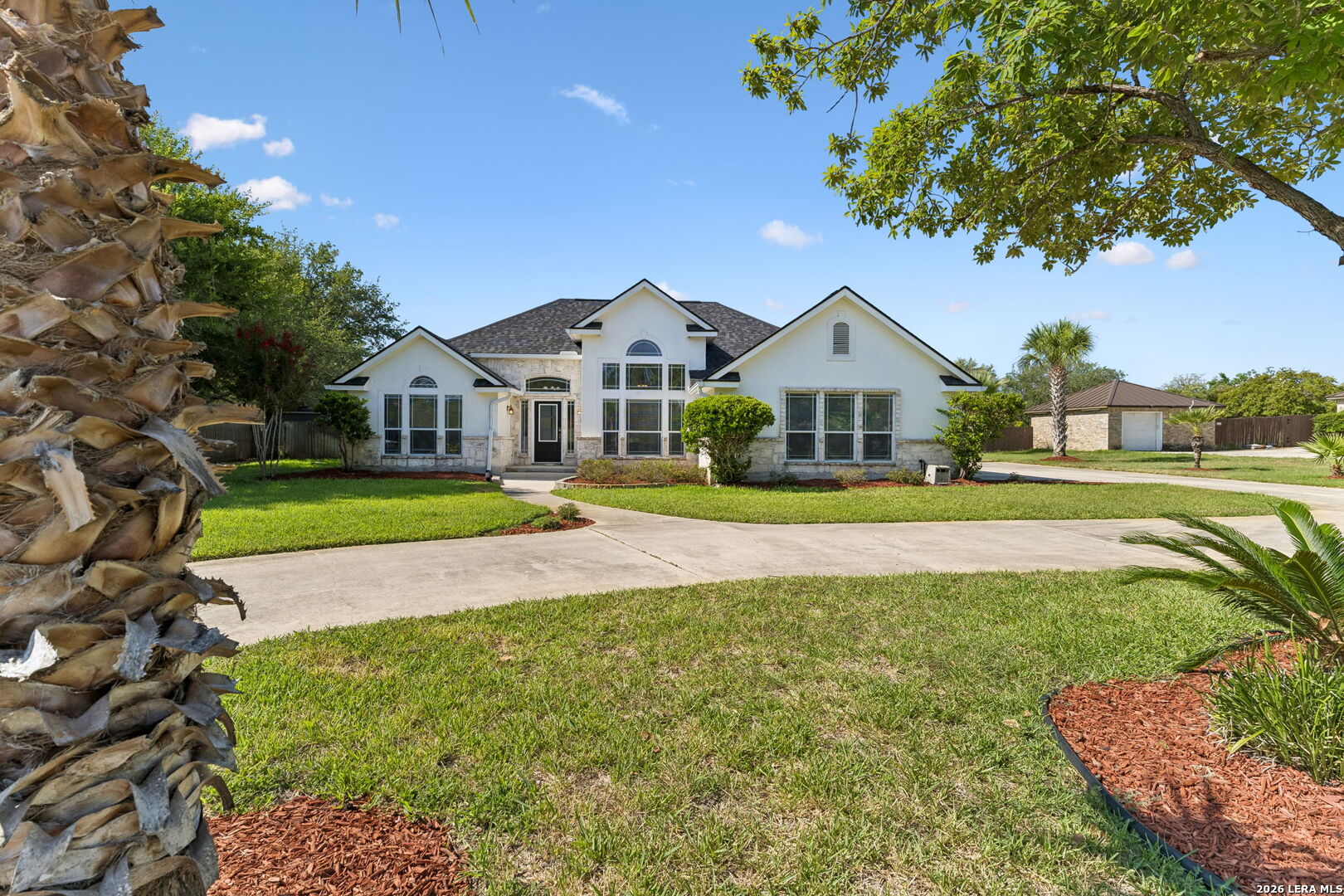 1611 Embassy Drive Pleasanton TX 78064