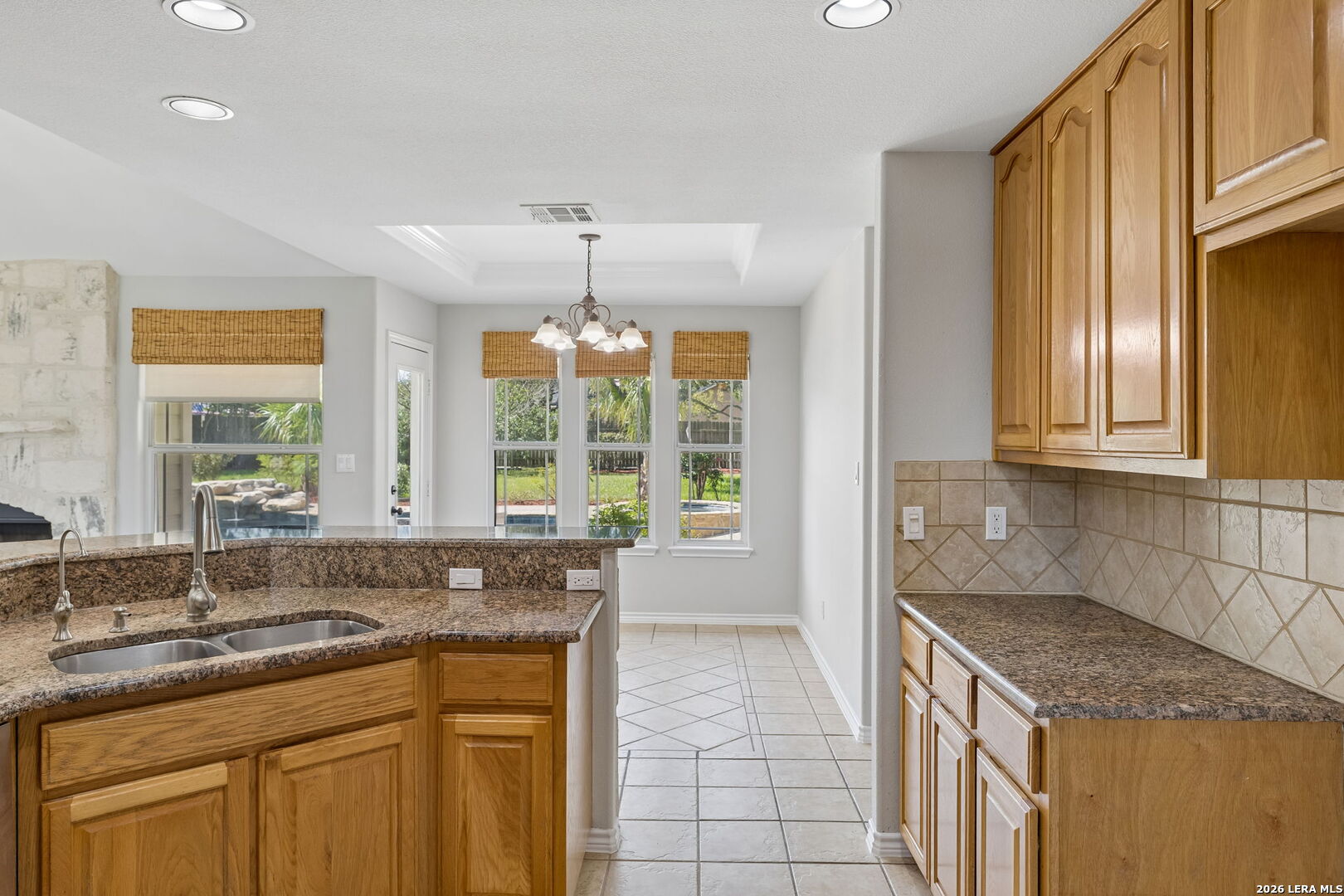 1611 Embassy Drive Pleasanton TX 78064