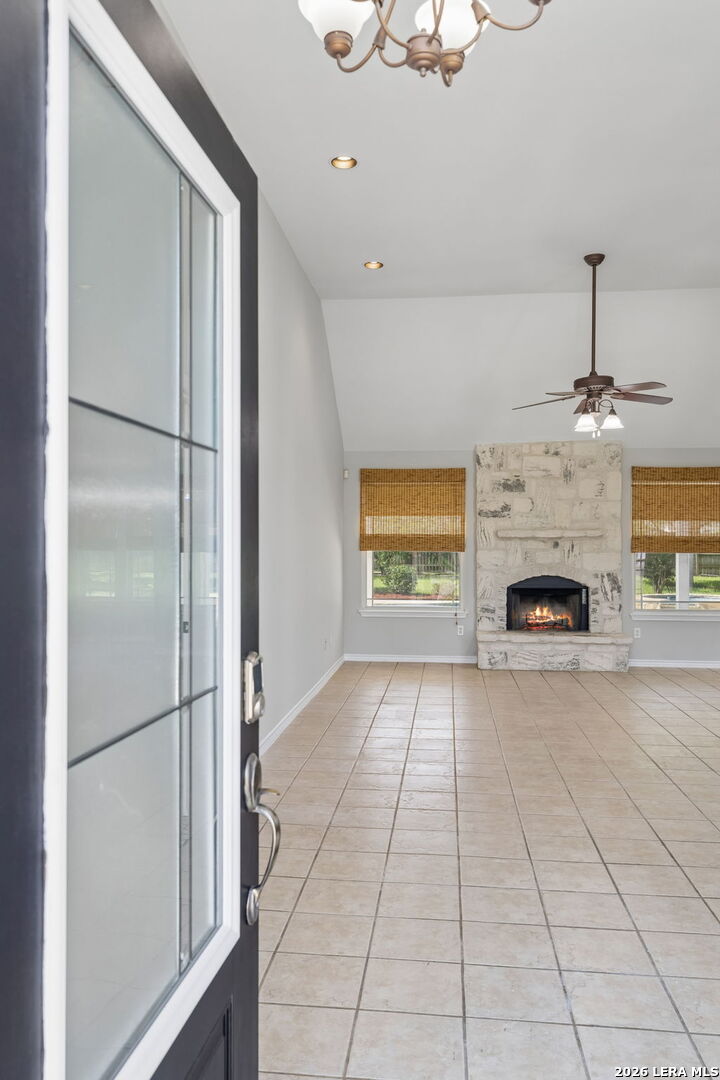 1611 Embassy Drive Pleasanton TX 78064