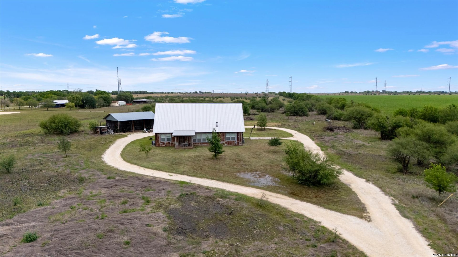 707 Creek Road Marion TX 78124