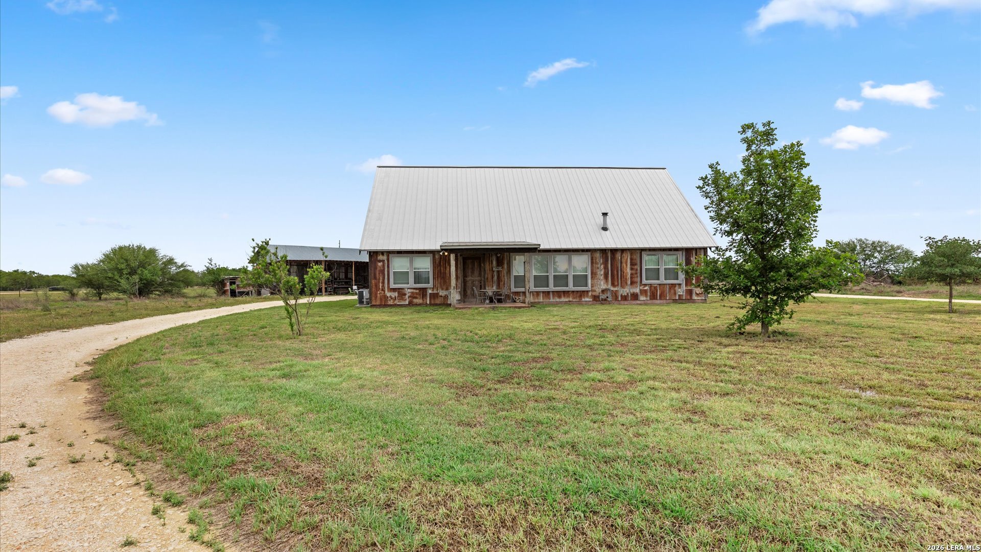 707 Creek Road Marion TX 78124