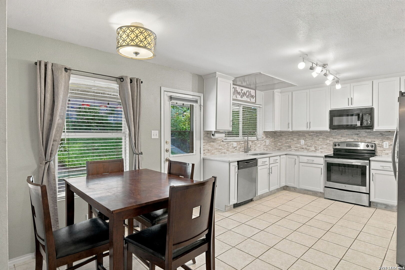 230 Blue Juniper San Antonio TX 78253