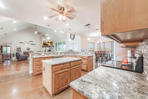 946 County Road 361 La Vernia TX 78121