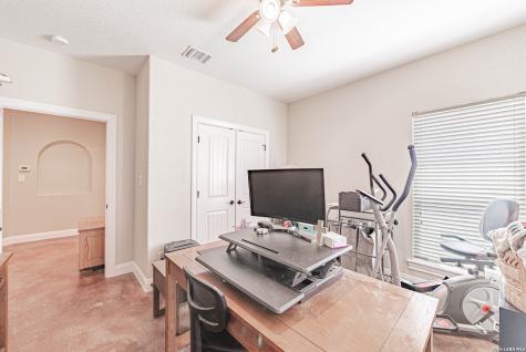 946 County Road 361 La Vernia TX 78121