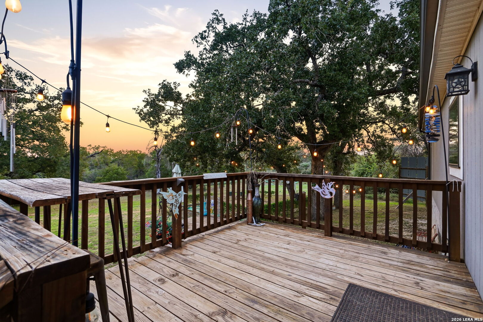 256 Creeks End Floresville TX 78114