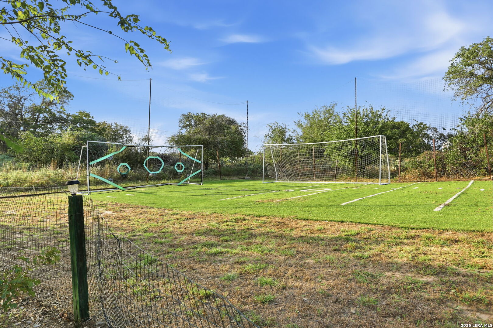 256 Creeks End Floresville TX 78114