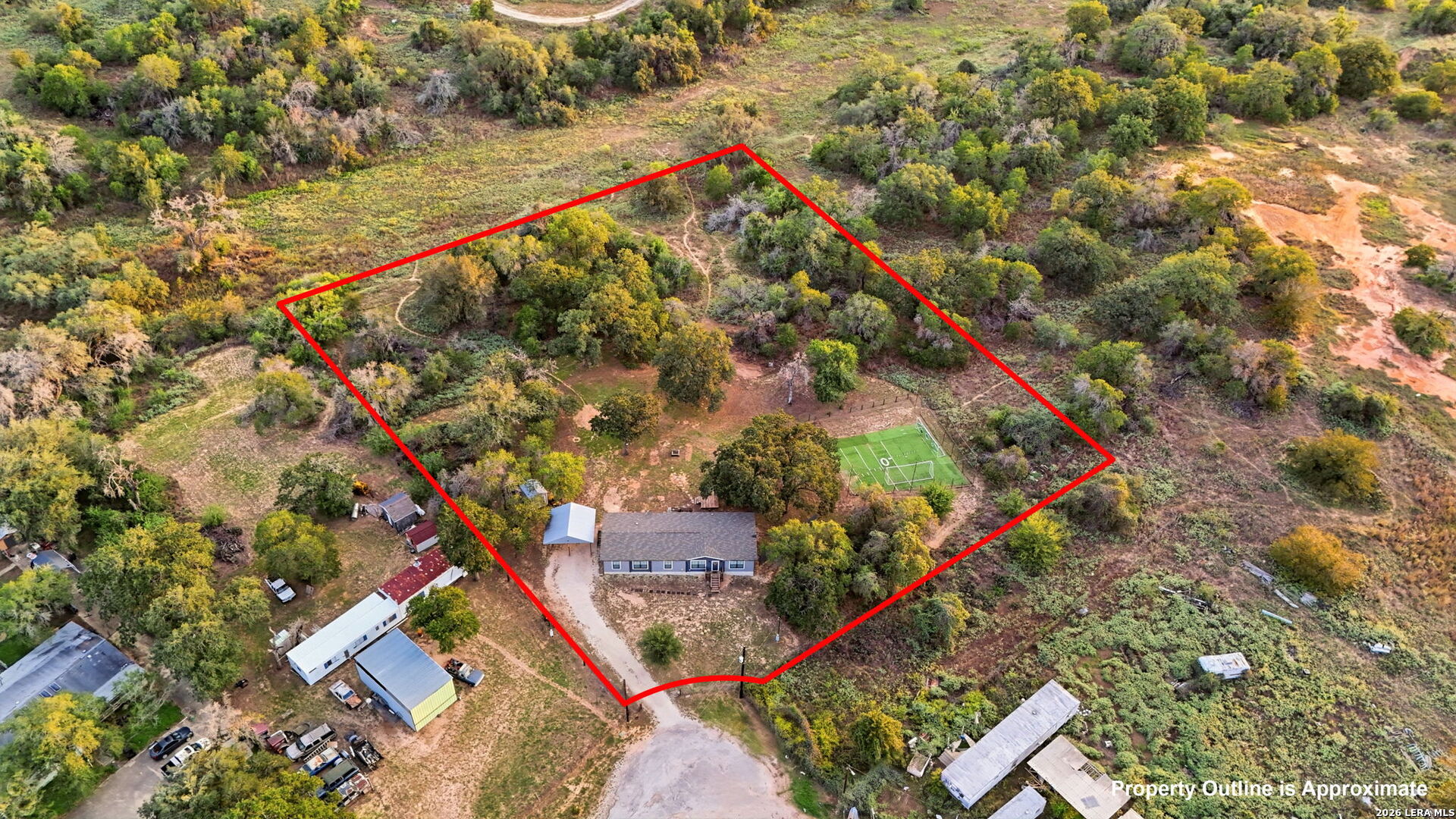 256 Creeks End Floresville TX 78114