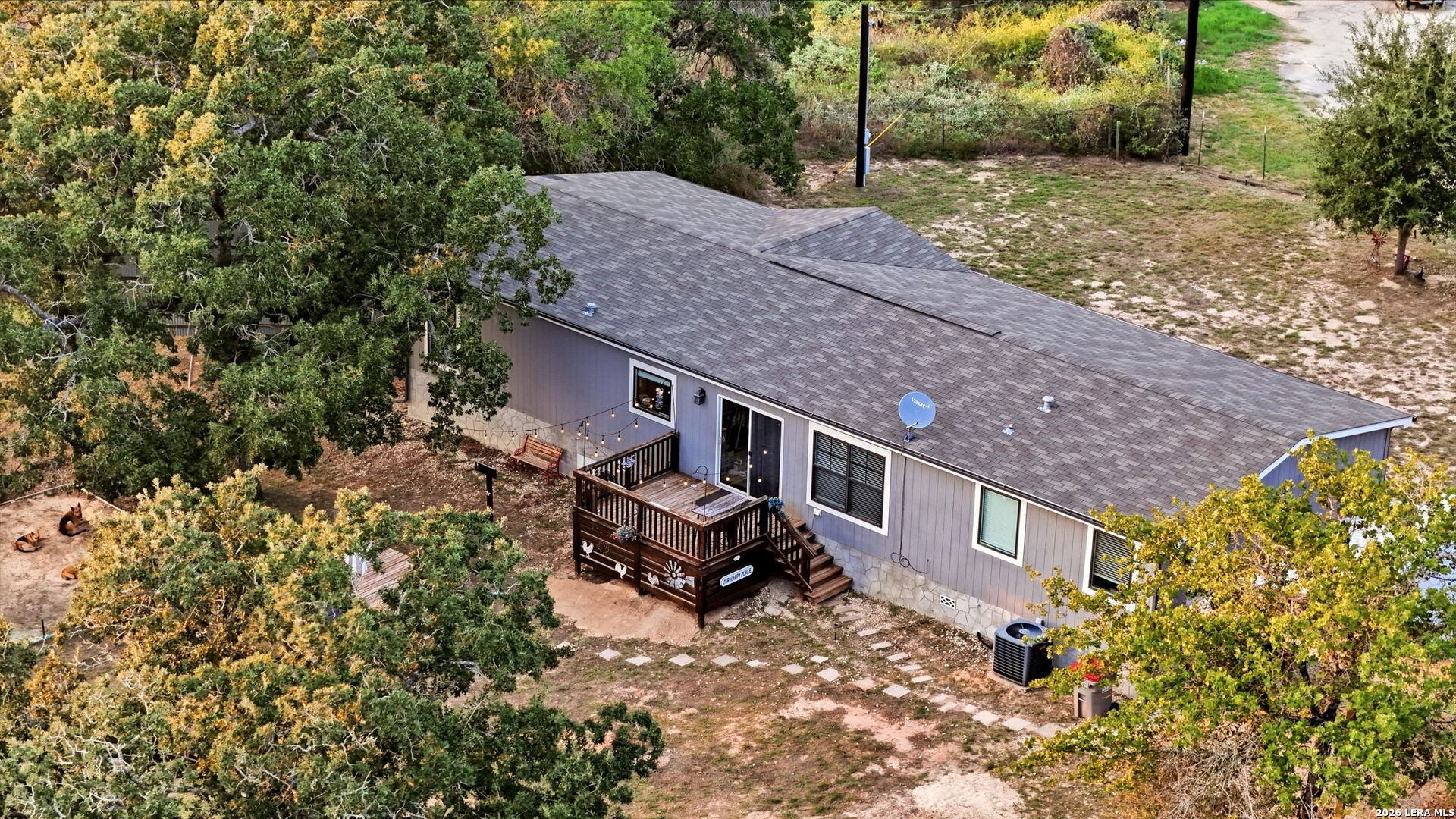 256 Creeks End Floresville TX 78114