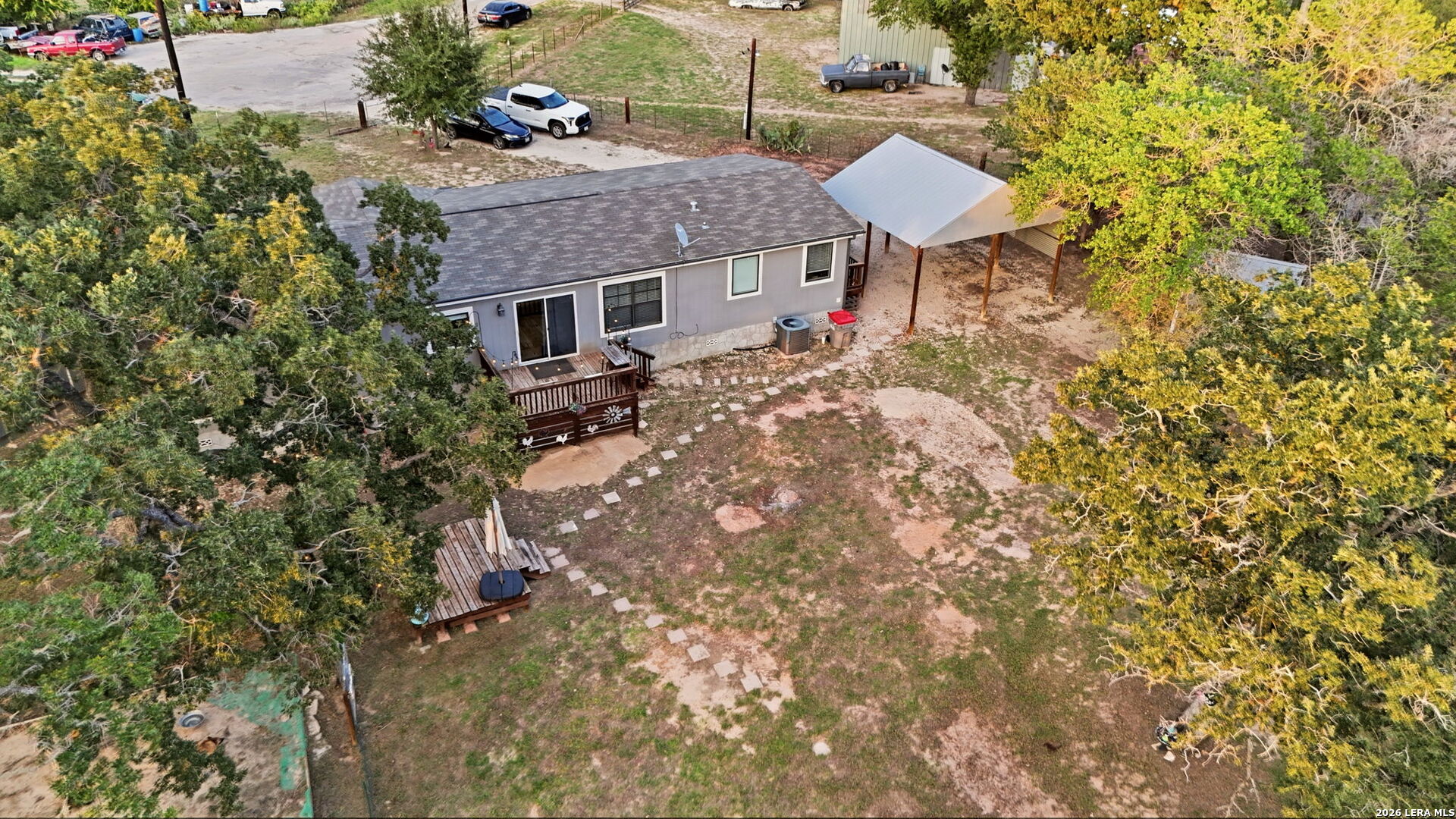 256 Creeks End Floresville TX 78114