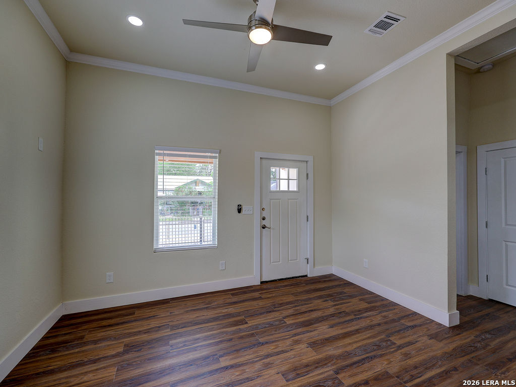 1113 Burleson San Antonio TX 78202