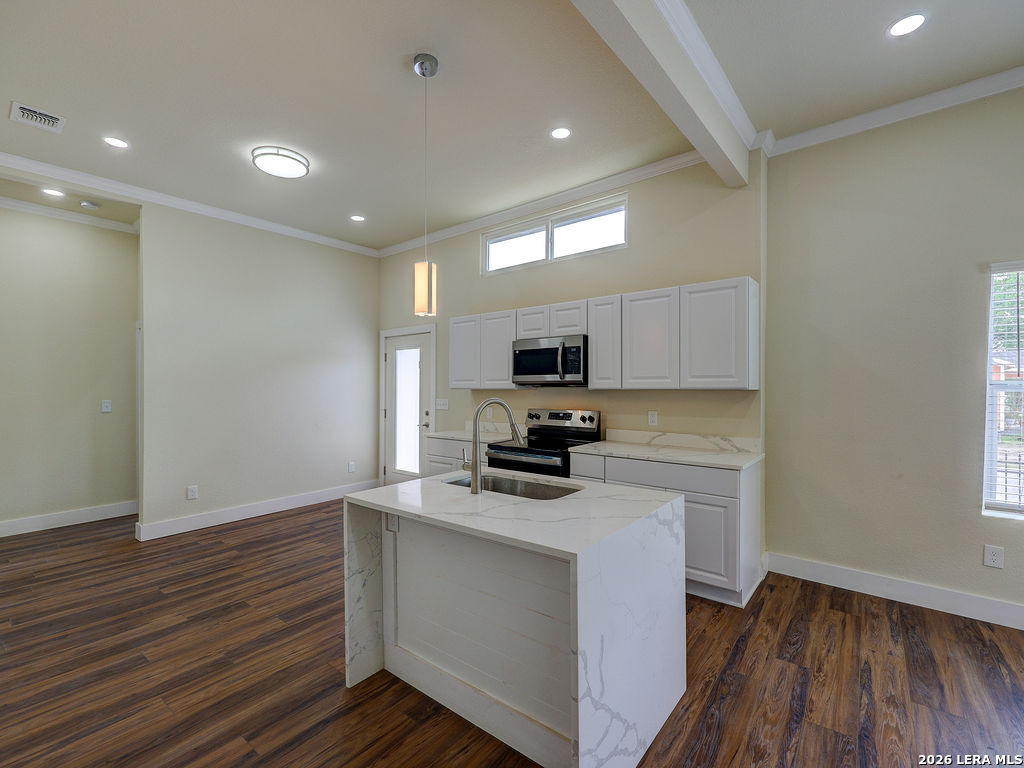 1113 Burleson San Antonio TX 78202