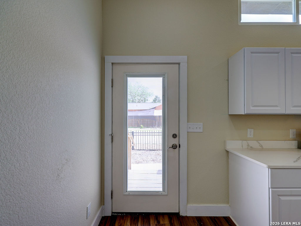 1113 Burleson San Antonio TX 78202