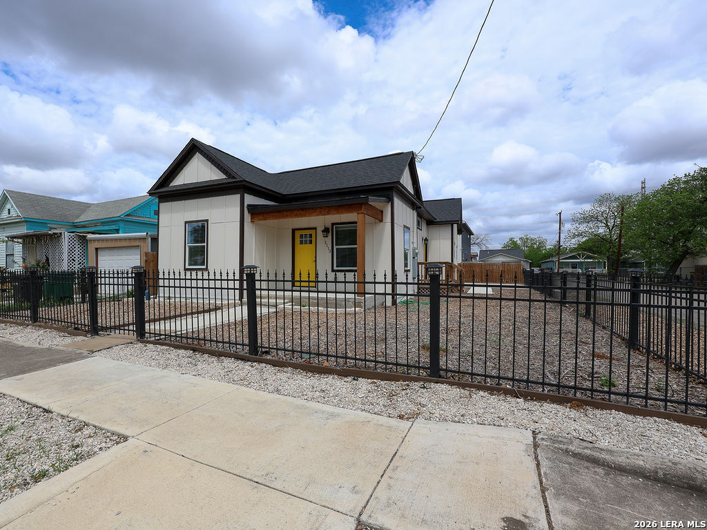 1113 Burleson San Antonio TX 78202