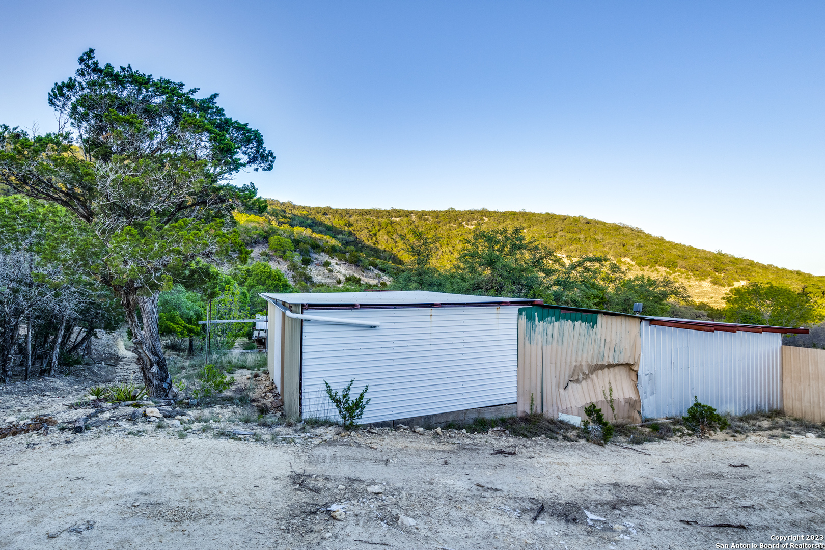 824 Juniper Road Tarpley TX 78883
